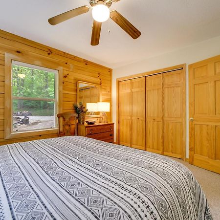 Peaceful Smoky Mountain Cabin With Deck And Fire Pit! Waynesville Ngoại thất bức ảnh