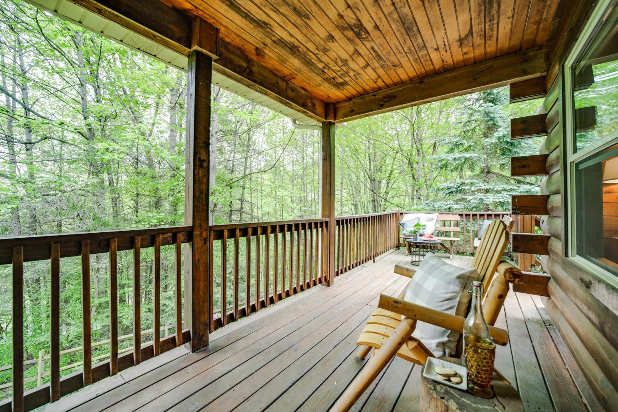 Peaceful Smoky Mountain Cabin With Deck And Fire Pit! Villa Waynesville Ngoại thất bức ảnh