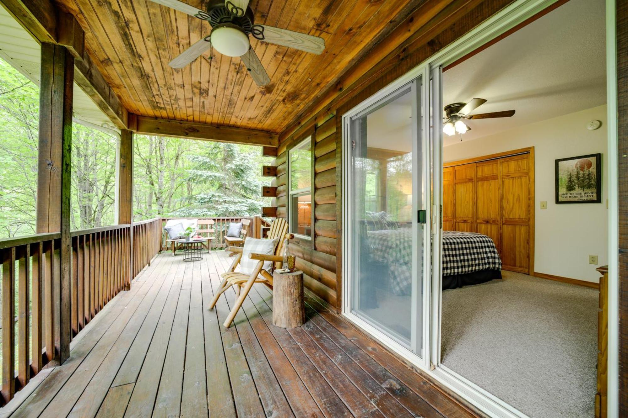 Peaceful Smoky Mountain Cabin With Deck And Fire Pit! Villa Waynesville Ngoại thất bức ảnh